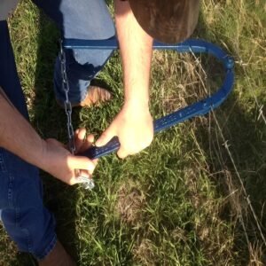 Fence Repair Tool for Texas Style Wire Fencing